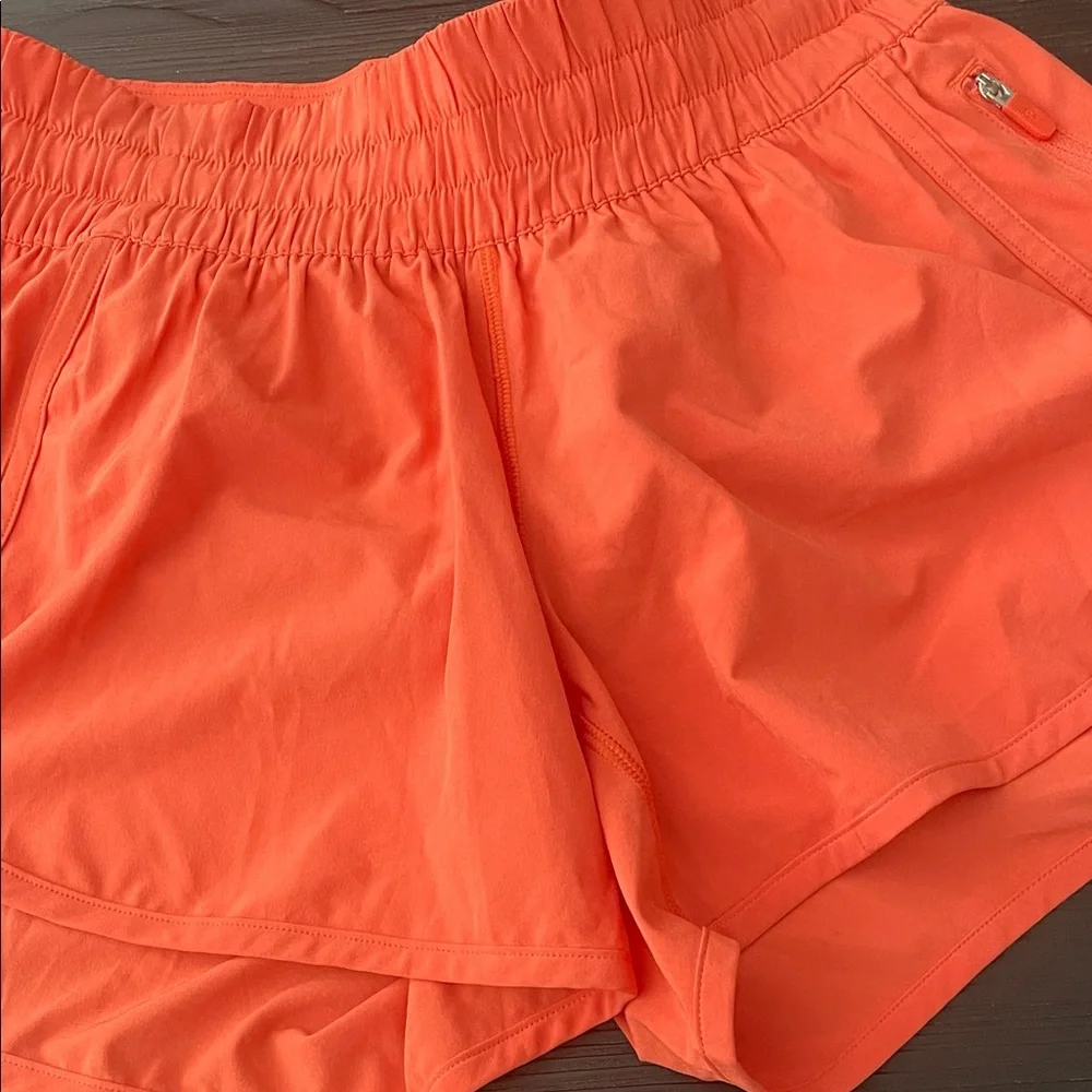 Lululemon Track That Low Rise Short 3” - Picture 4 of 4